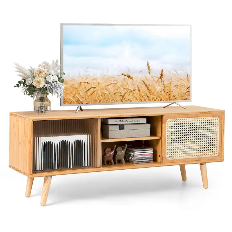 Mobile porta TV basso Marrone / Naturale con ante scorrevoli in rattan e vetro, Stile Mid-Century
