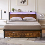 Letto a piattaforma Queen marrone e nero con luci a LED, testiera in legno e cassetti portaoggetti (1 persona)