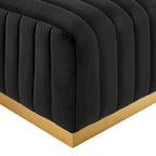 Pouf in velluto trapuntato a canali con base dorata, multi-seduta, 5 colori