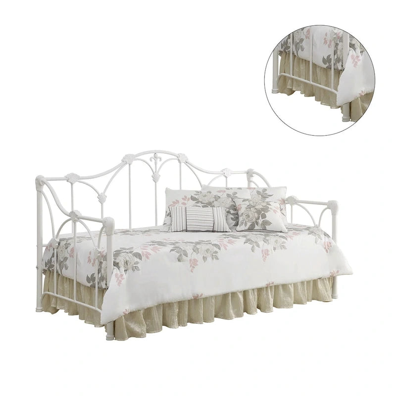 Divano letto singolo in metallo bianco con dettagli floreali